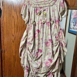 Magnolia Pearl Jovenelle gathered dress EUC